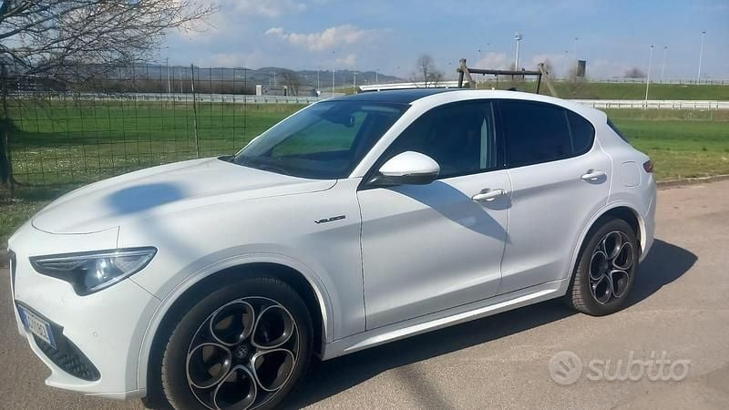 Usata Alfa Romeo Stelvio Veloce 210 CV (154 kW) 2020 Bianco SUV
