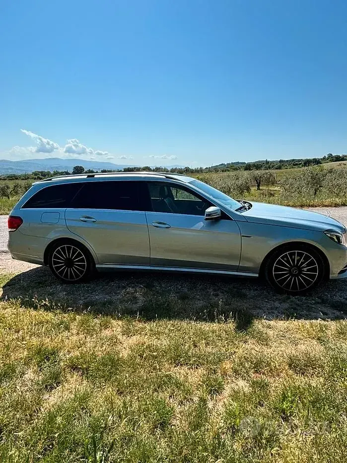 Usado Mercedes E250 Elegance 204 CV (150 kW) 2013 Gris Familiar