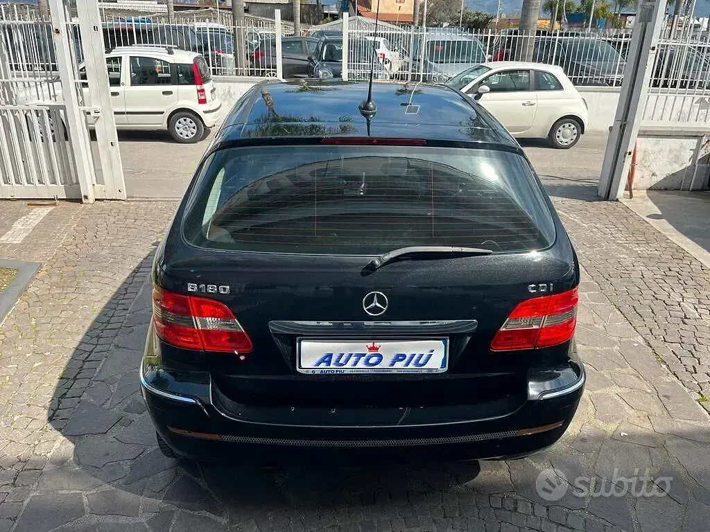 Usata Mercedes B180 109 CV (80 kW) 2006 Nero Monovolume