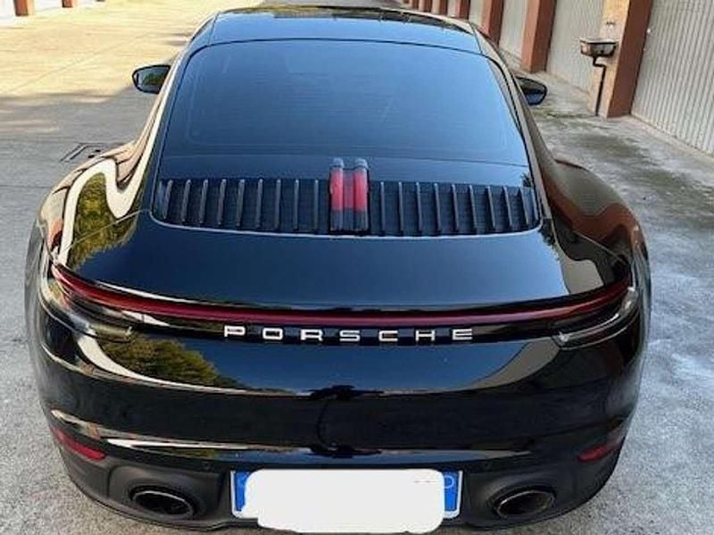 Usata Porsche 992 385 CV (283 kW) 2020 Nero Coupé