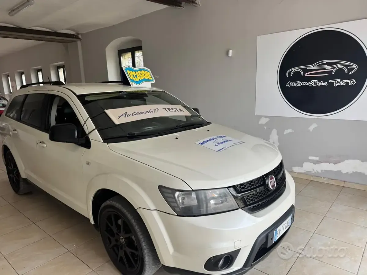 Usata Fiat Freemont Lounge 170 CV (125 kW) 2014 Bianco SUV