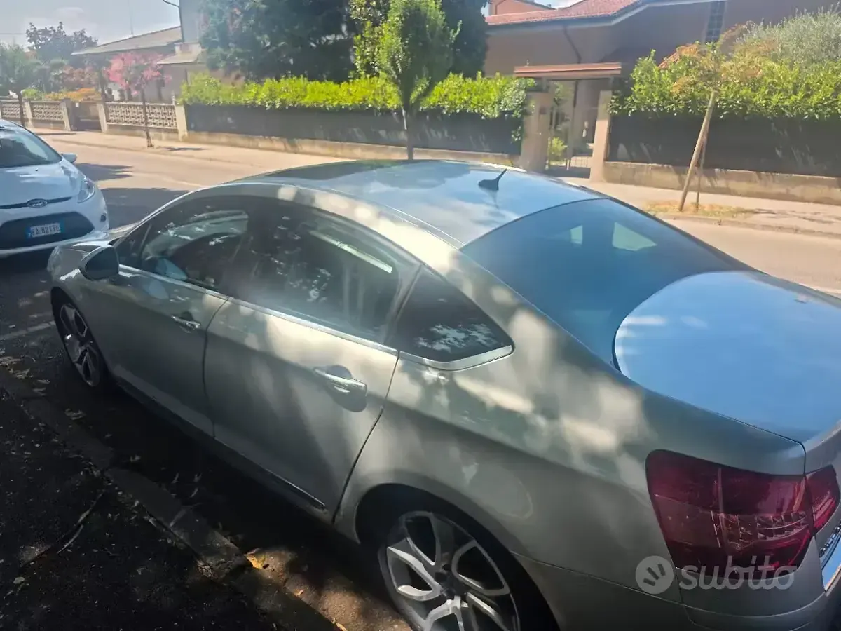 Usata Citroën C5 136 CV (100 kW) 2009 Grigio Berlina