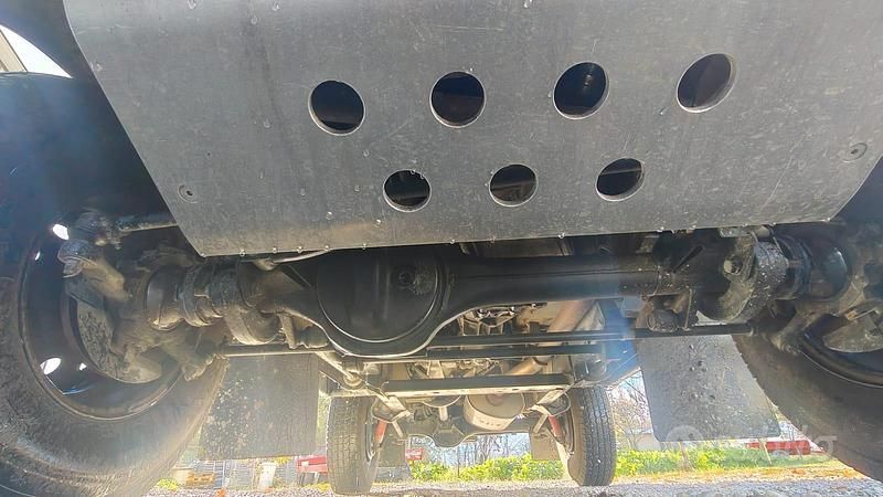 Usata Land Rover Defender 2005 Nero SUV