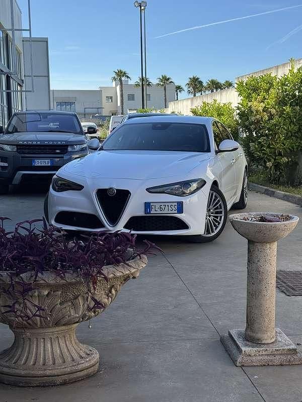 Usata Alfa Romeo Giulia Business 179 CV (131 kW) 2017 Berlina