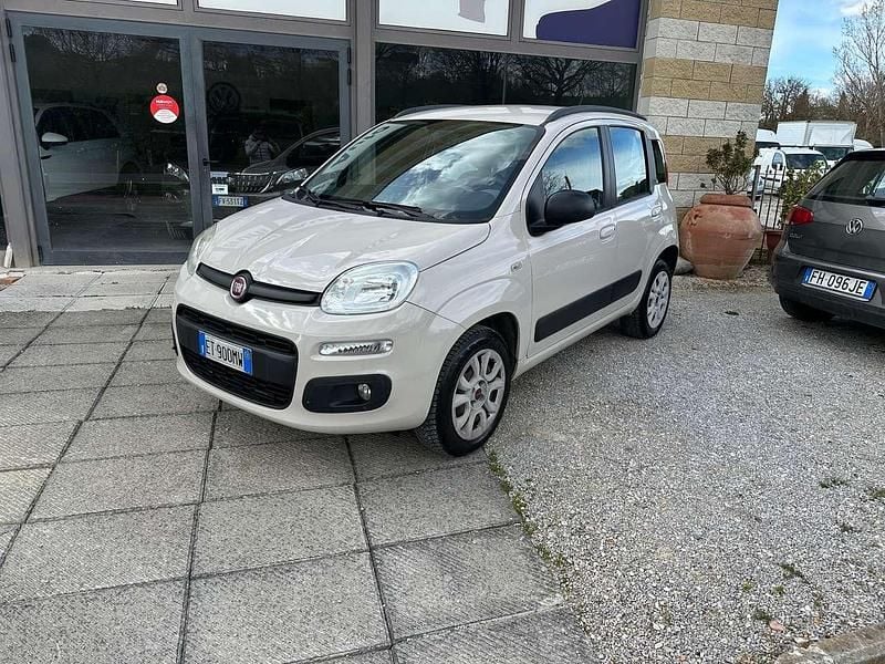 Usata Fiat Panda Easy 84 CV (61 kW) 2014 Beige Utilitaria