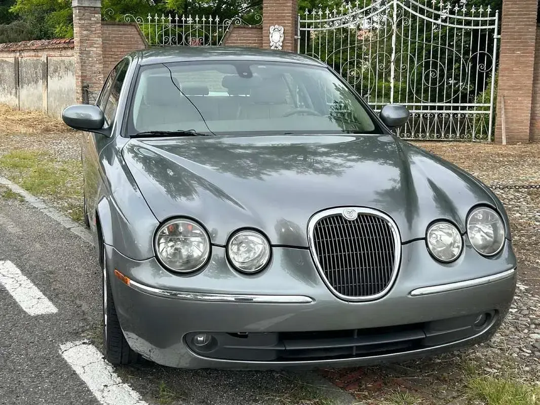 Usata Jaguar S-Type Executive 238 CV (175 kW) 2005 Bronzo Berlina