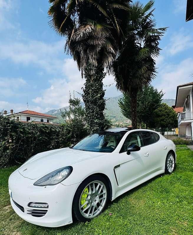 Usata Porsche Panamera 250 CV (183 kW) 2012 Berlina