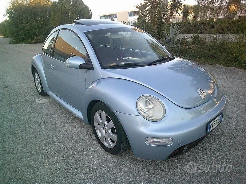 Usata VW New Beetle 101 CV (74 kW) 2005 Utilitaria
