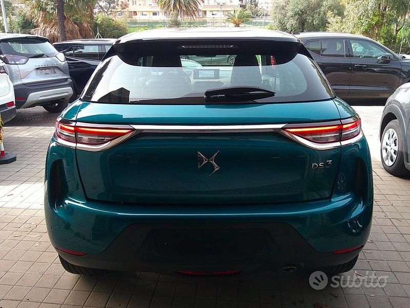 Usata DS Automobiles DS3 So Chic 101 CV (74 kW) 2020 Verde Station wagon