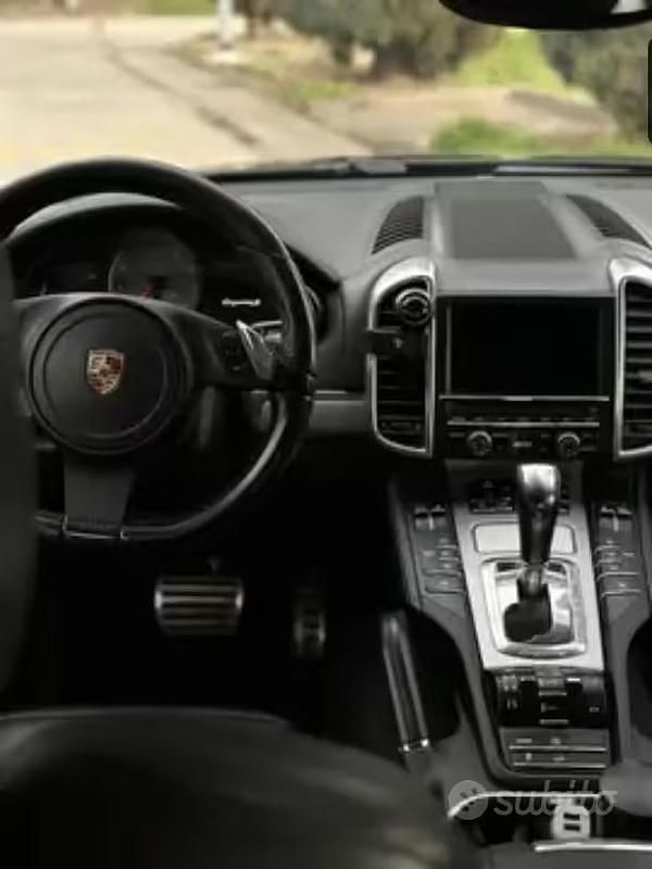 Usata Porsche Cayenne S 400 CV (294 kW) 2011 Nero SUV