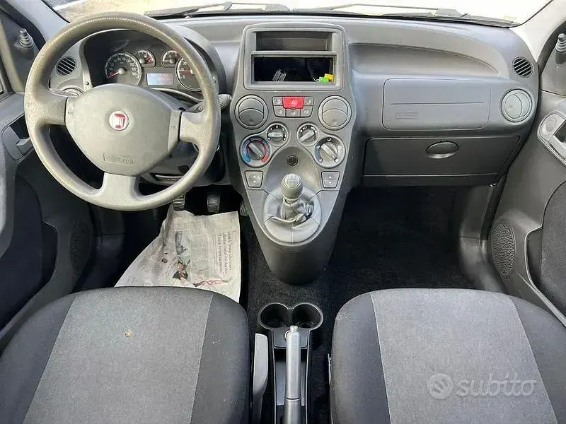 Usata Fiat Panda Dynamic 75 CV (55 kW) 2011 Grigio Utilitaria
