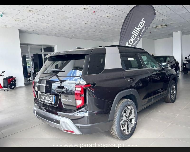 Nuova Ssangyong (KGM) Torres 163 CV (119 kW) 2025 Nero SUV