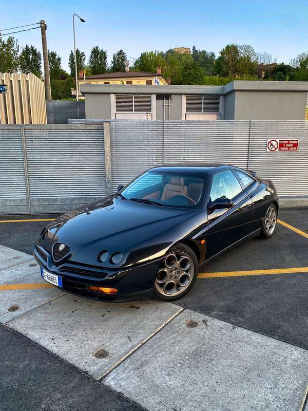 Usato 1996 Alfa Romeo GTV 2.0 Benzin 201 CV (23.000 €)