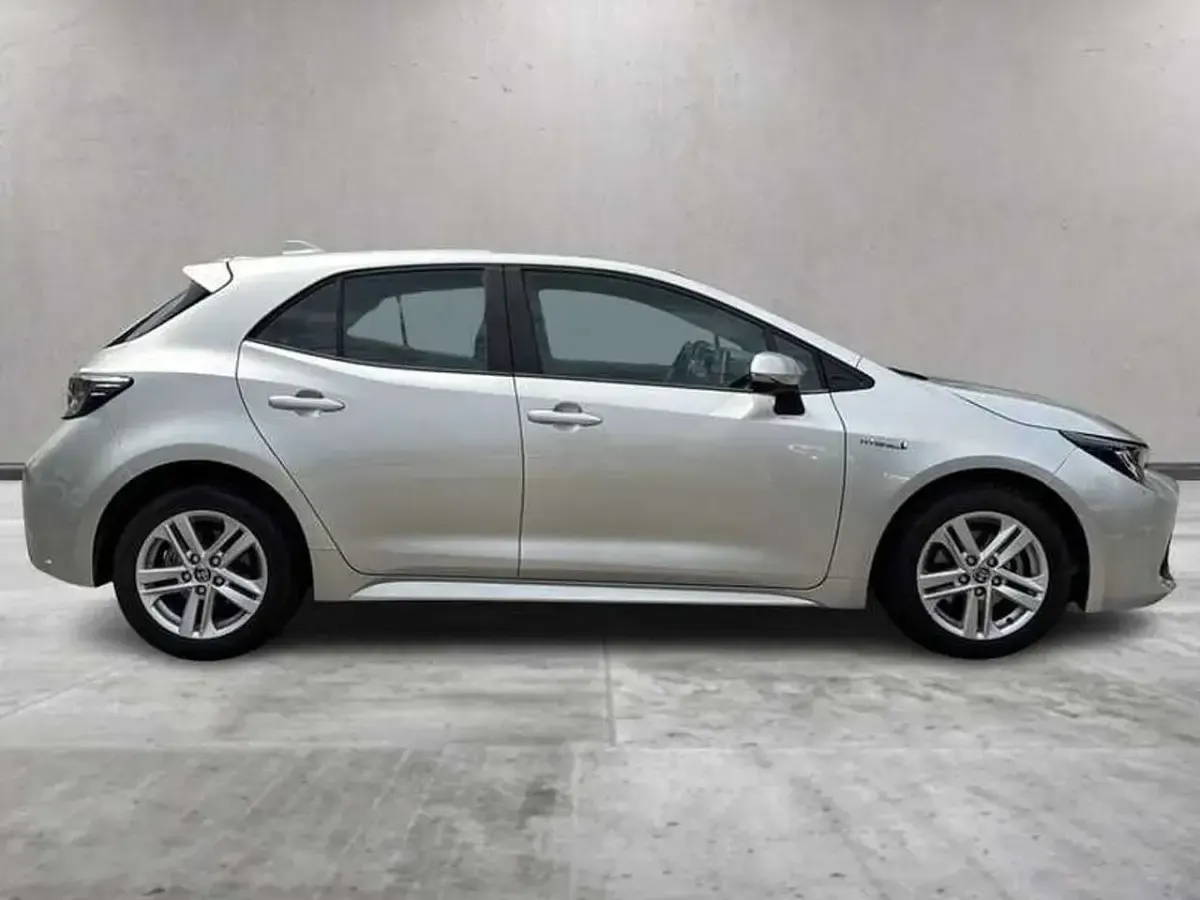 Usata Toyota Corolla Active 122 CV (89 kW) 2021 Other Utilitaria