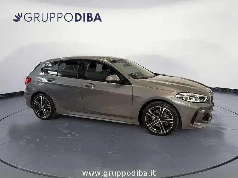 Usata BMW 116 M Sport 116 CV (85 kW) 2023 Grigio Utilitaria