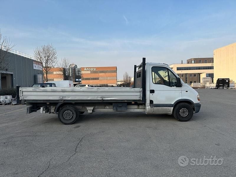 Usata Renault Master 114 CV (83 kW) 2000 Bianco Furgone