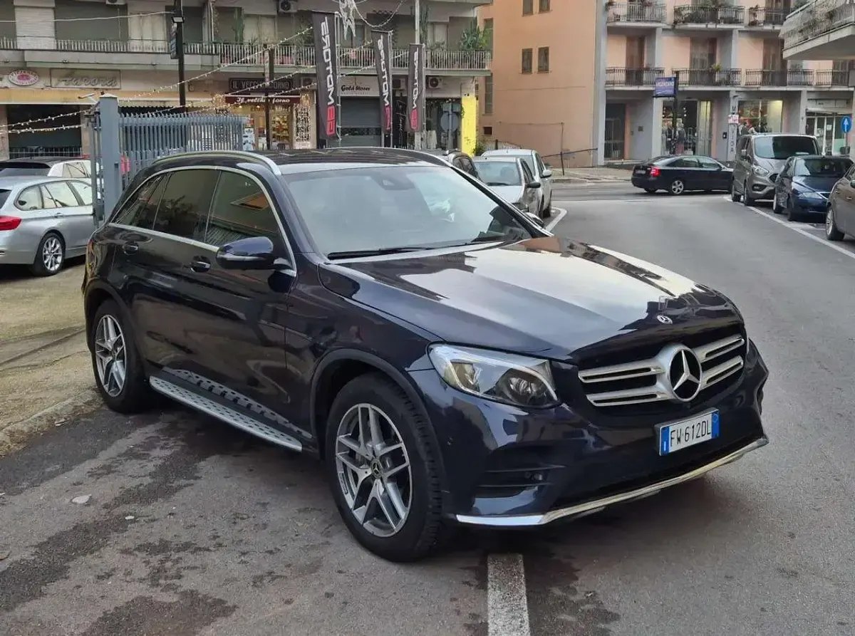 Gebraucht Mercedes GLC250 Premium 204 PS (150 kW) 2019 Weiß SUV