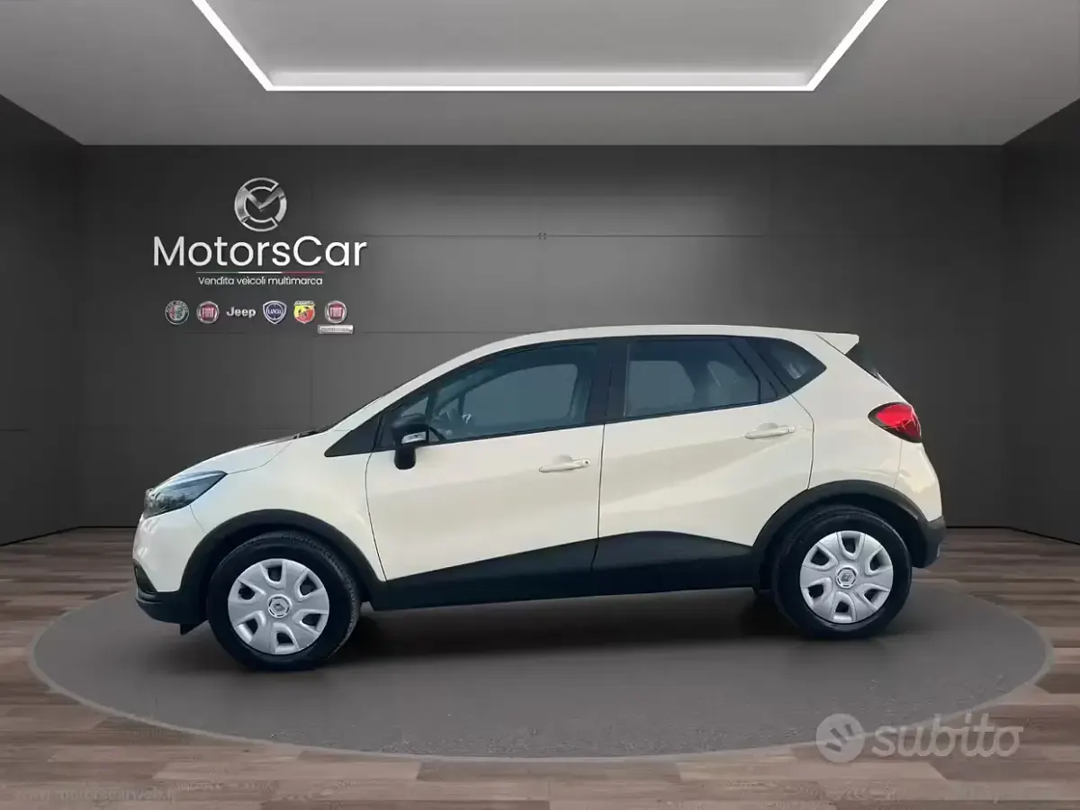 Usata Renault Captur 90 CV (66 kW) 2014 Beige SUV