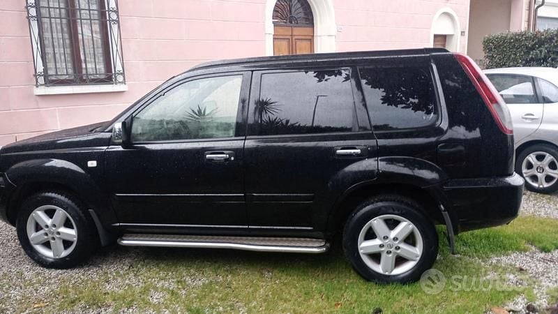 Usata Nissan X-Trail 136 CV (100 kW) 2006 Nero SUV