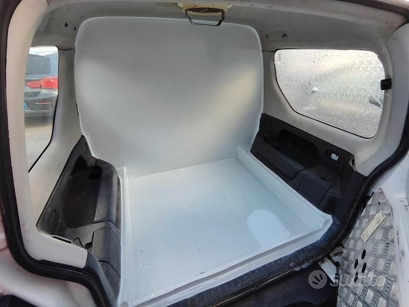 Usata Suzuki Jimny 85 CV (62 kW) 2017 Bianco SUV