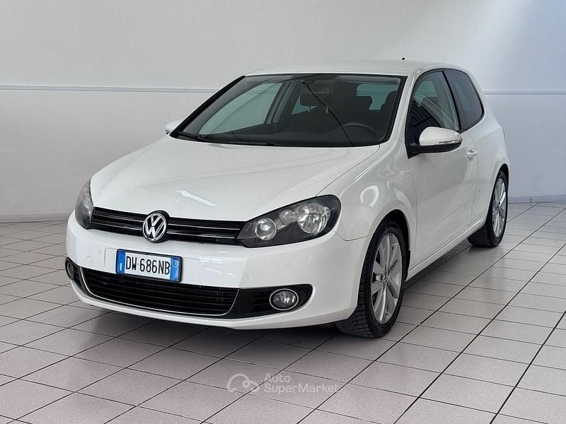Usata VW Golf VI Highline 110 CV (80 kW) 2009 Bianco Utilitaria
