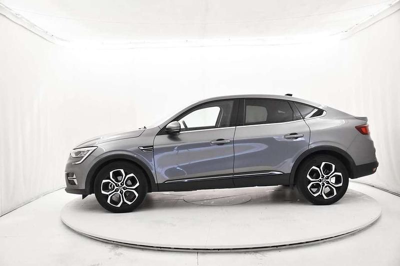 Usata Renault Arkana Intens 143 CV (105 kW) 2022 Gray m SUV
