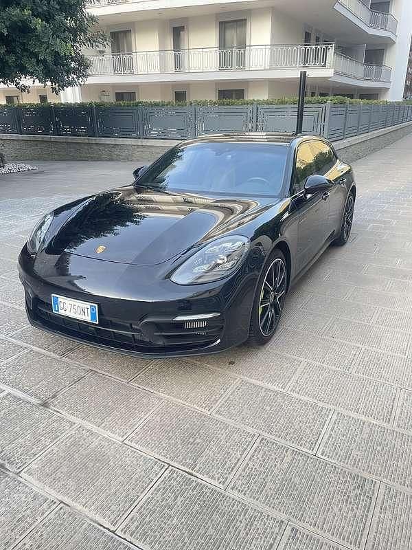 Usata Porsche Panamera S E-Hybrid Sport Turismo 330 CV (242 kW) 2022 Berlina