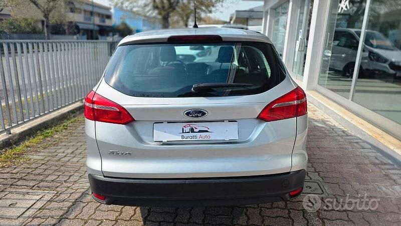 Usata Ford Focus Titanium S 120 CV (88 kW) 2015 Grigio Station wagon