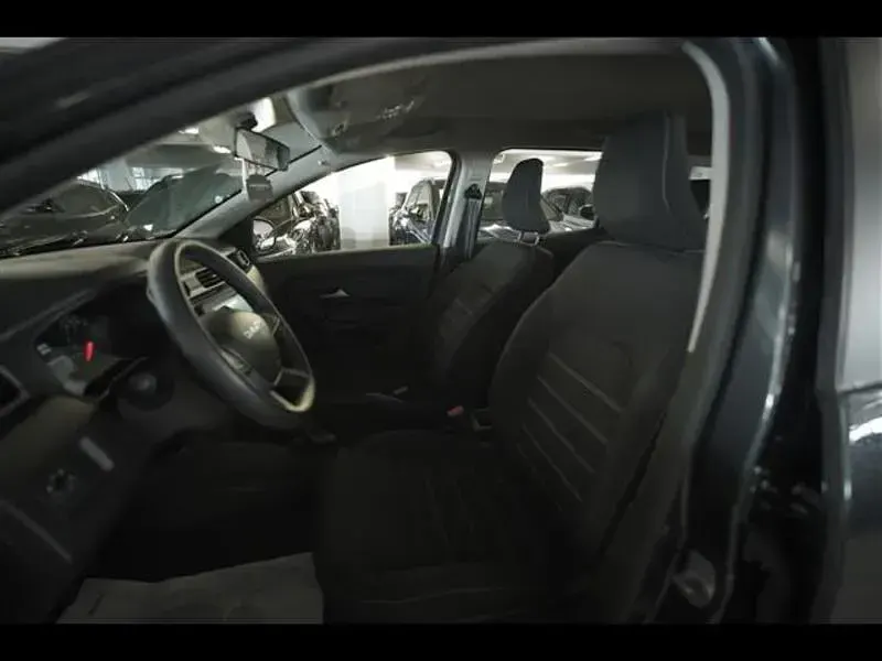Usata Dacia Duster Expression 115 CV (84 kW) 2023 Grigio chiaro SUV
