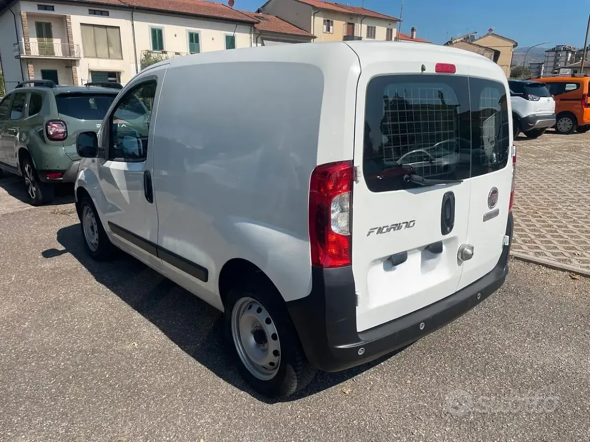 Usata Fiat Fiorino 80 CV (58 kW) 2022 Bianco Monovolume