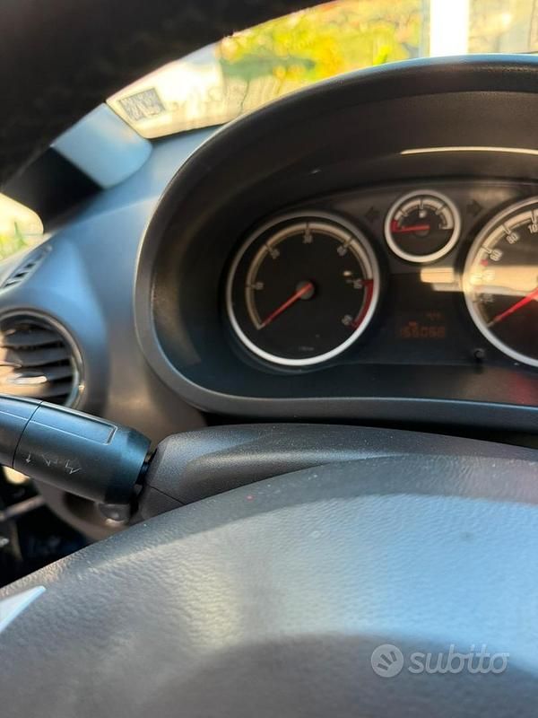 Usata Opel Corsa 2011 Utilitaria