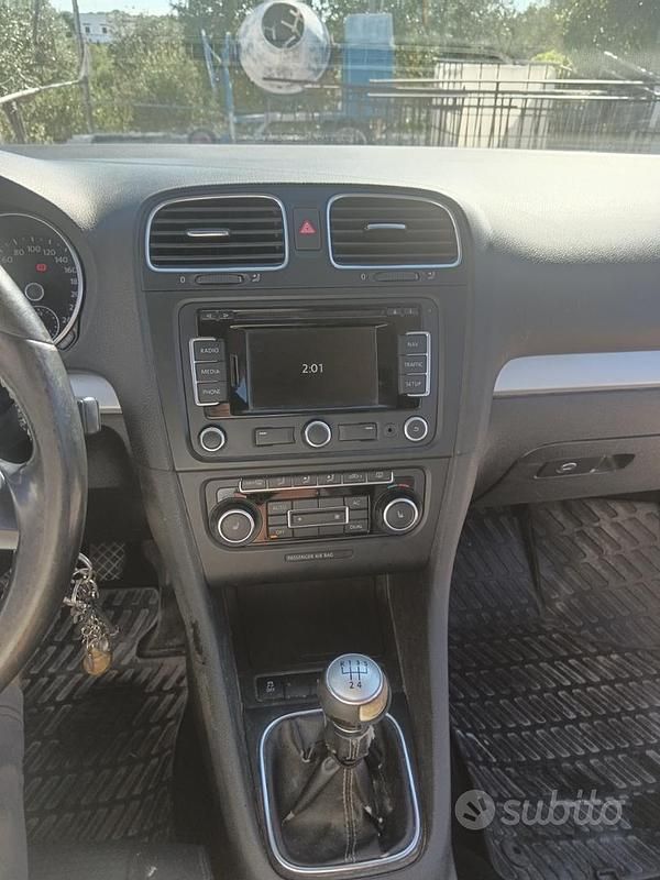 Usata VW Golf VII 102 CV (75 kW) 2012 Grigio Berlina