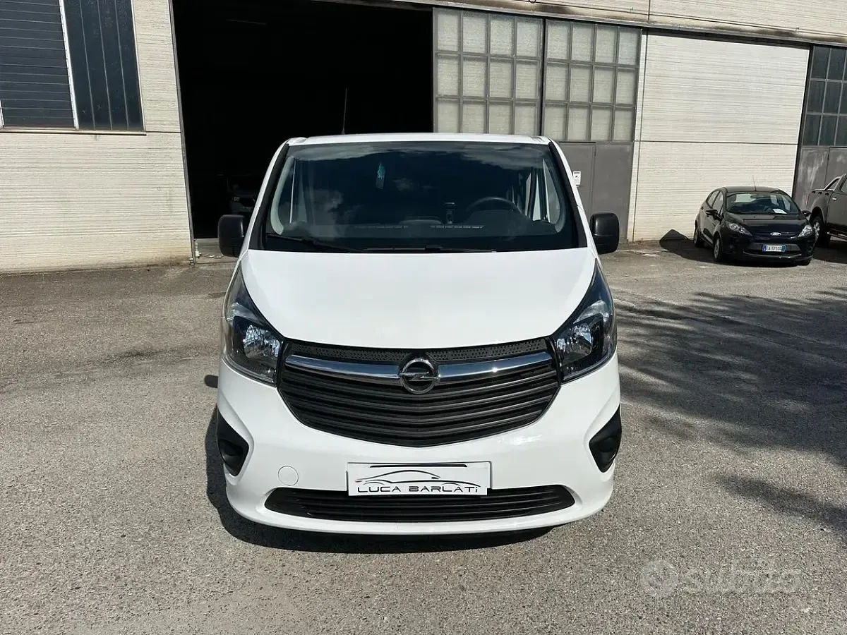 Usata Opel Vivaro S 125 CV (91 kW) 2018 Bianco Monovolume
