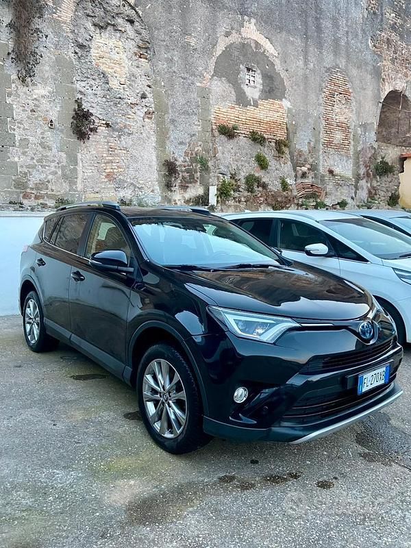 Usata Toyota RAV4 2017 Nero SUV