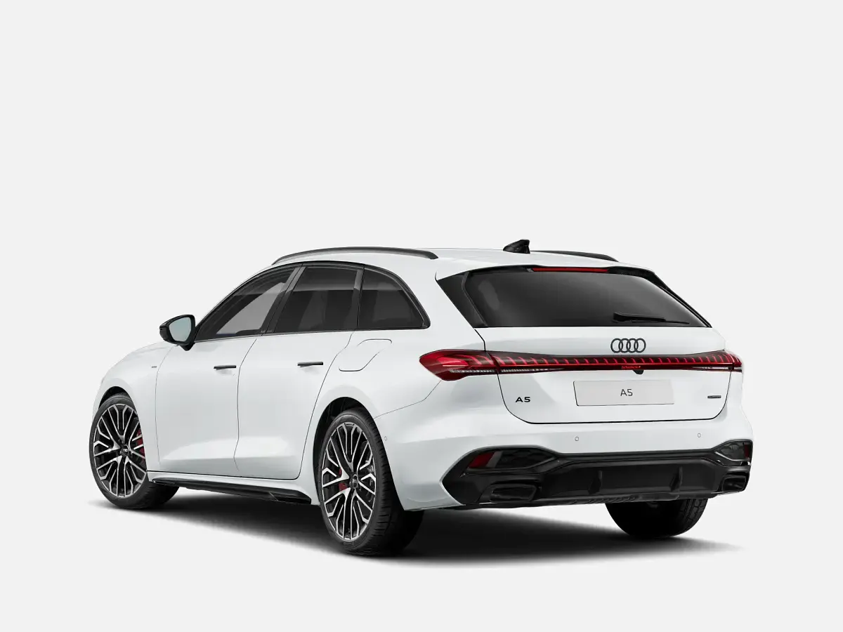 Nuova Audi A5 S-Line 367 CV (269 kW) 2026 Bianco ghiaccio metallizzato Station wagon
