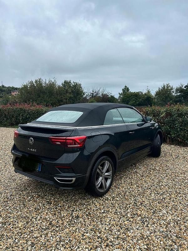 Usata VW T-Roc Cabriolet R-line 150 CV (110 kW) 2021 Nero Cabrio