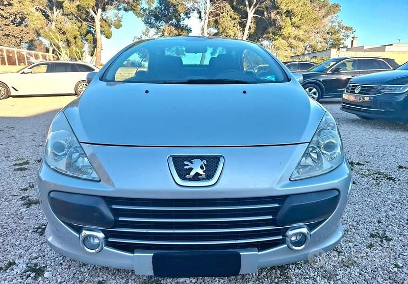 Usata Peugeot 307 CC 108 CV (79 kW) 2008 Grigio Cabrio