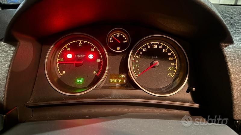 Usata Opel Astra GTC 2009 Nero Berlina