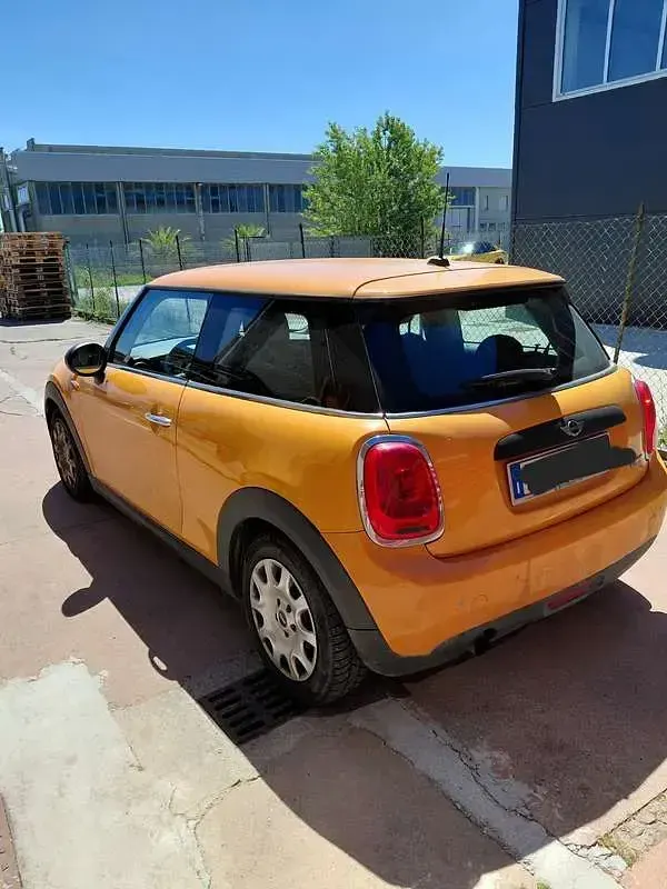 Usata Mini ONE 75 CV (55 kW) 2015 Utilitaria