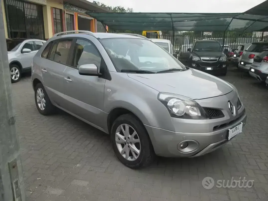 Usata Renault Koleos Dynamique 150 CV (110 kW) 2009 Grigio SUV