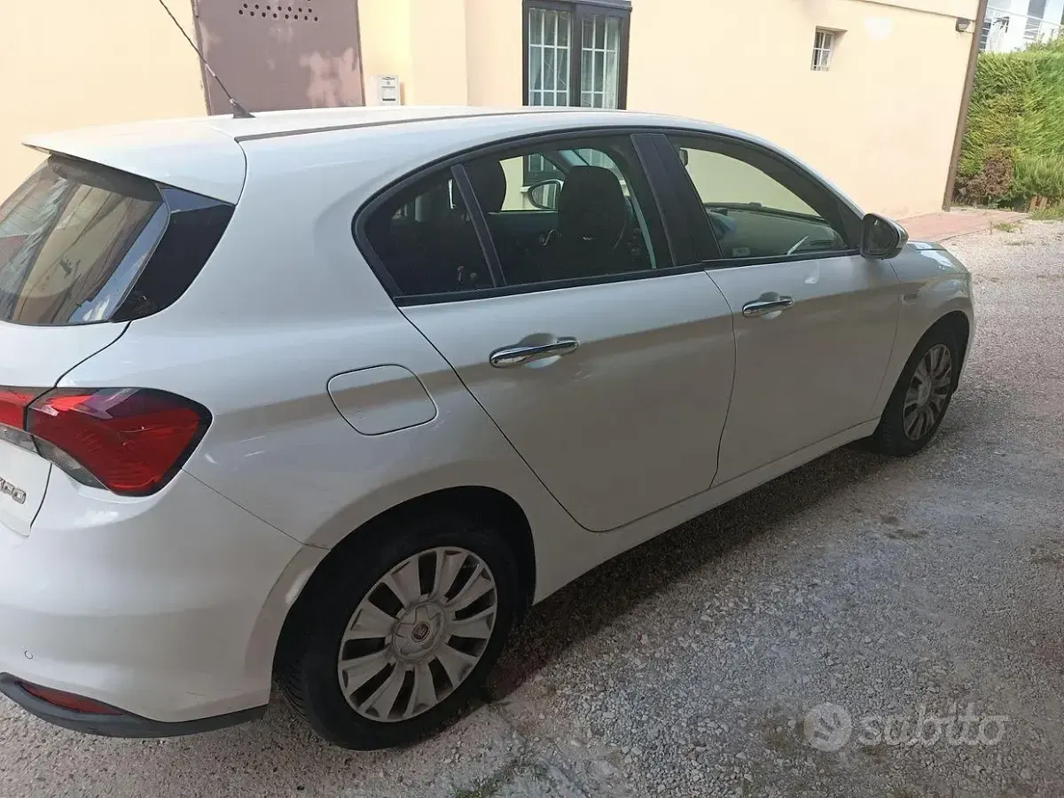 Usata Fiat Tipo 2016 Bianco Station wagon