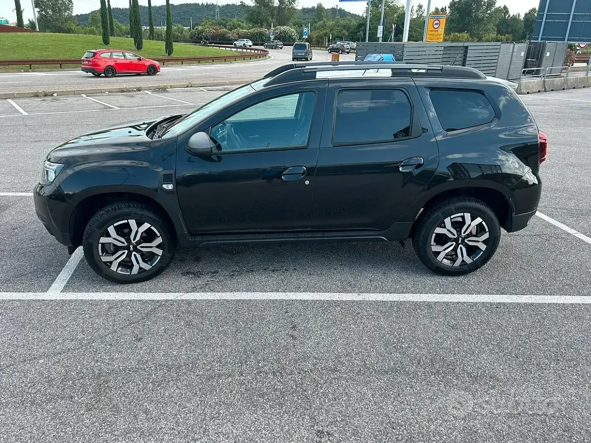 Usata Dacia Duster 116 CV (85 kW) 2023 Nero SUV