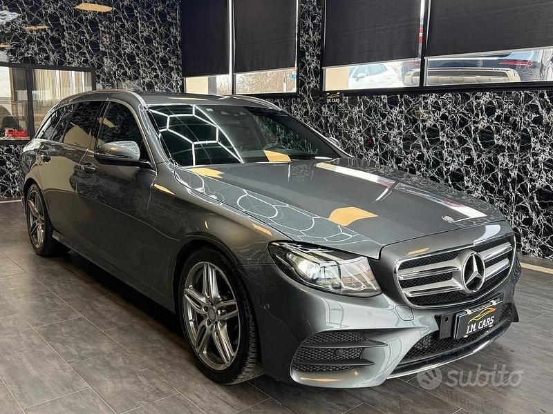 Usata Mercedes E220 Premium Plus 194 CV (142 kW) 2017 Grigio Station wagon
