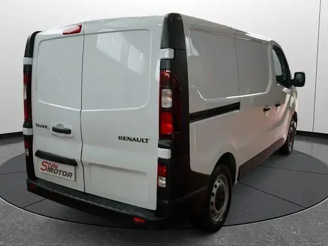 Usata Renault Trafic 110 CV (80 kW) 2024 Bianco