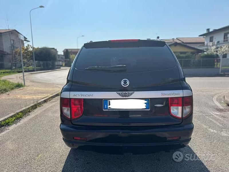 Usata Ssangyong (KGM) Kyron 141 CV (103 kW) 2007 Nero SUV