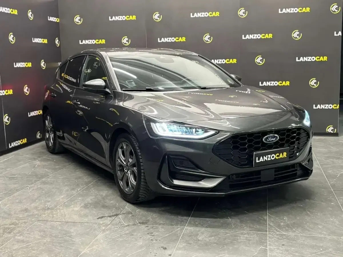 Usata Ford Focus ST-Line 125 CV (91 kW) 2024 Grigio Berlina