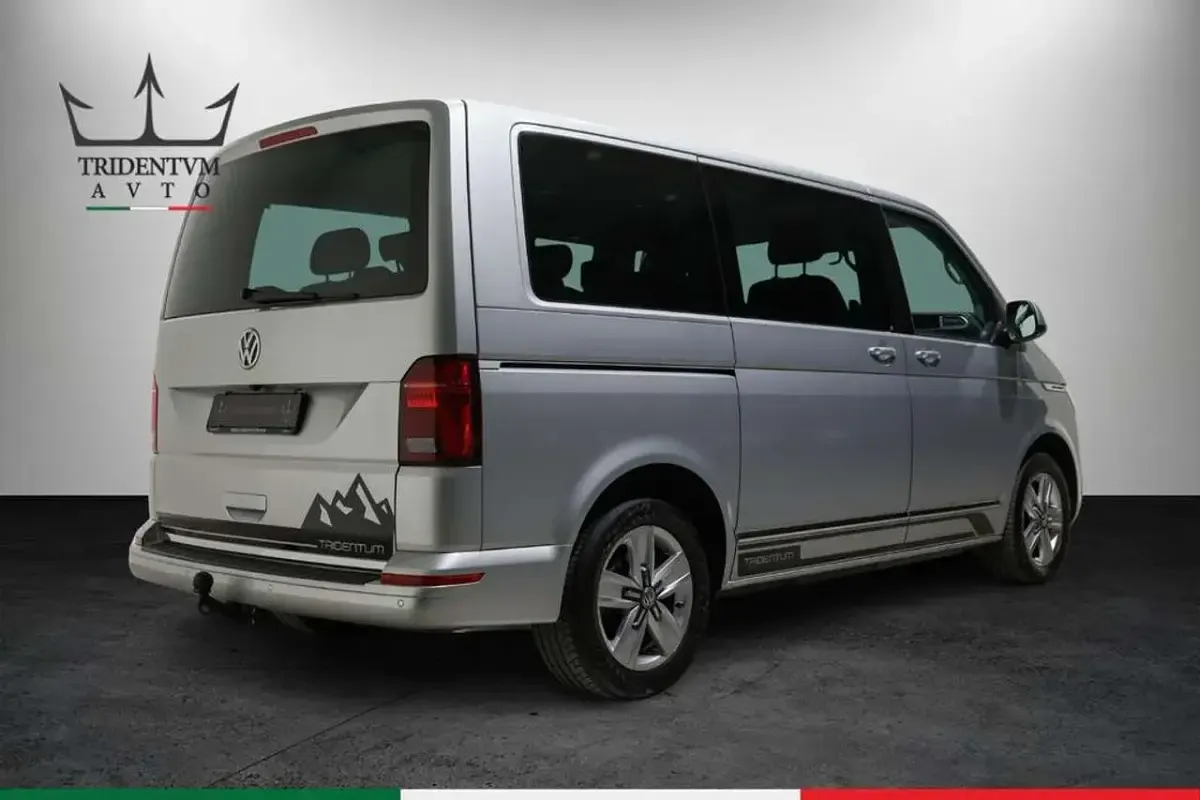 Usata VW Multivan Highline 204 CV (150 kW) 2021 Argento Monovolume