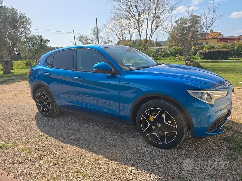Usata Alfa Romeo Stelvio 190 CV (139 kW) 2021 Blu SUV