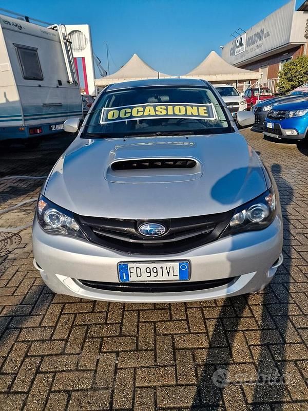 Usado Subaru Impreza 150 CV (110 kW) 2010 Gris Berlina
