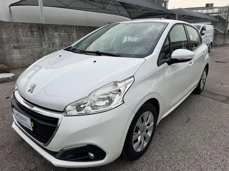 Bianco Usata 2018 Peugeot 208 Active Due volumi | 4950 € (Super prezzo) - Immagine 1/4